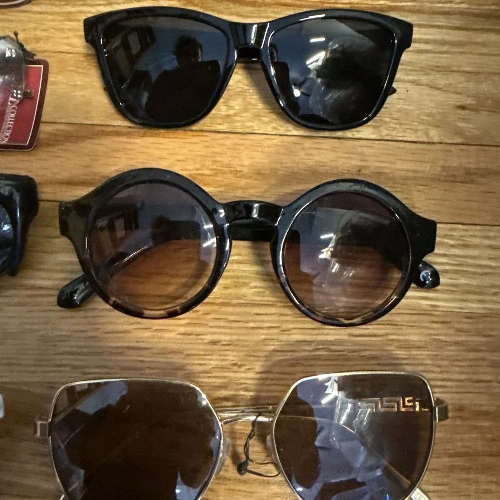 The Unbranded Brand this lot